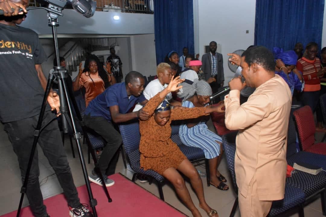 Prophetic ministry moment during service